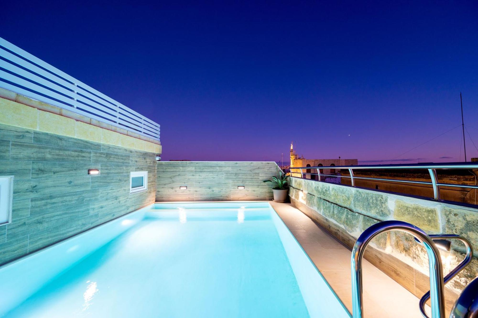 C4 Retreats By Georges Boutique Living Guest house *